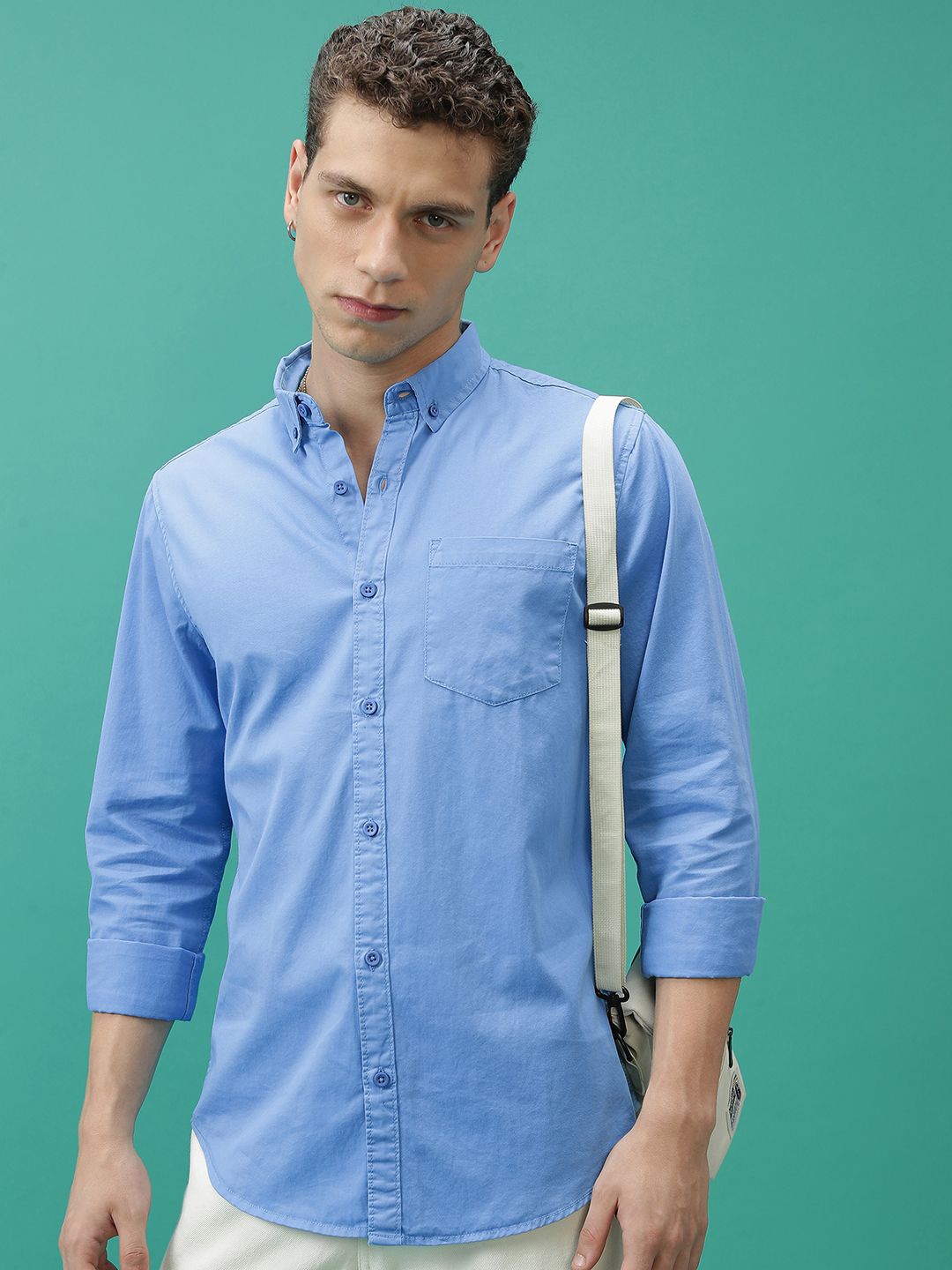 

HIGHLANDER Men Button-Down Collar Solid Cotton Slim Fit Casual Shirt, Blue