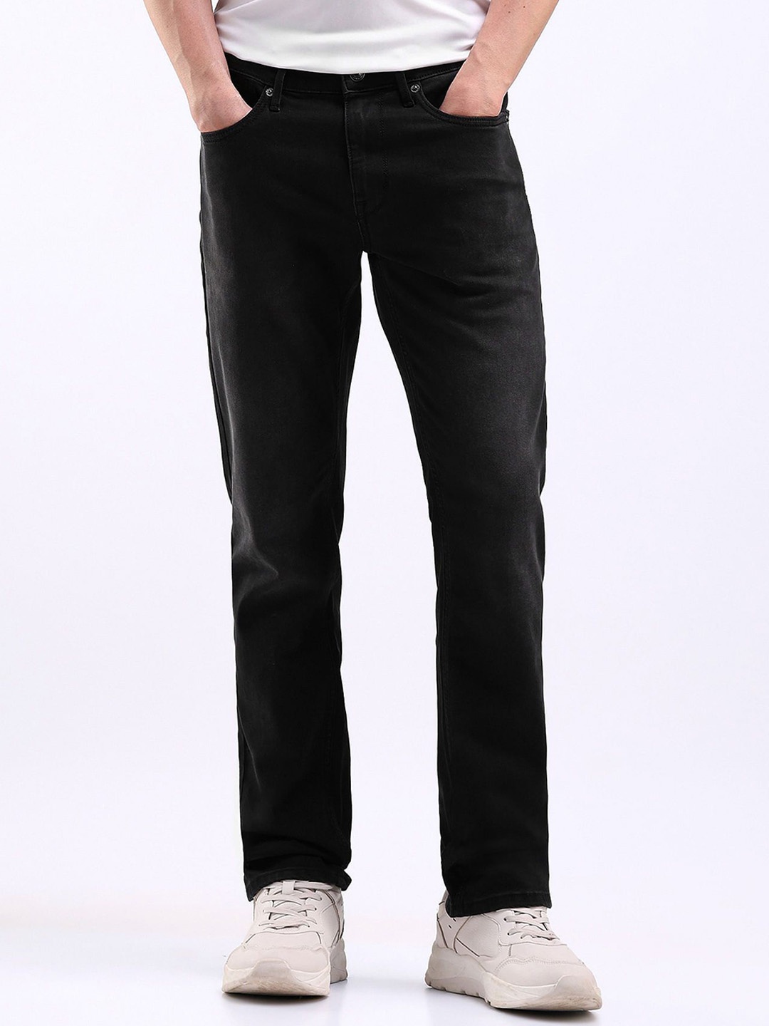 

Flying Machine Men Straight Fit Stretchable Jeans, Black