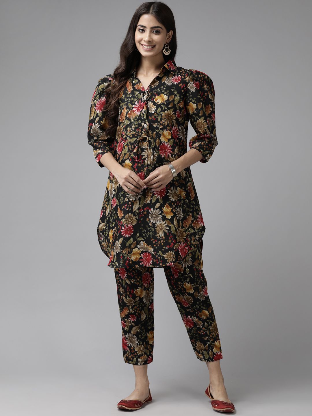 

BAESD Women Floral Printed Regular Kurti with Trousers, Black