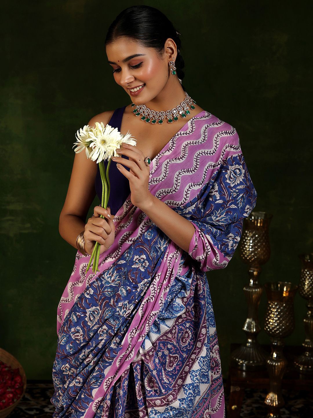 

Libas Floral Pure Cotton Printed Saree, Blue
