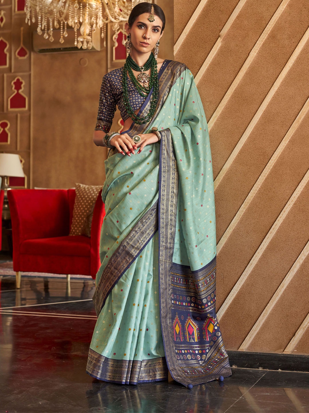 

Mitera Ethnic Motifs Zari Silk Blend Patola Saree, Green