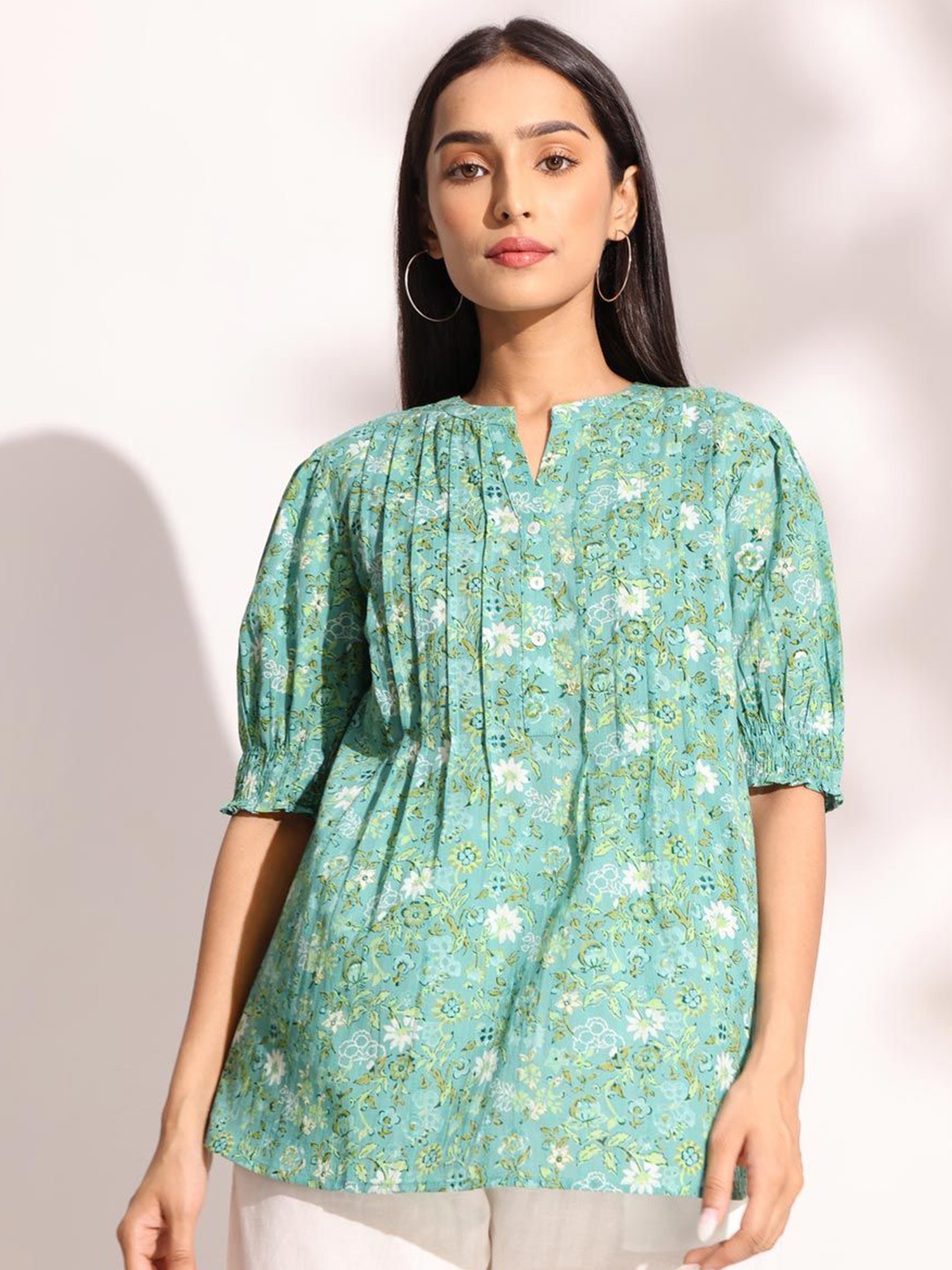 

Fabindia Women Floral Printed Round Neck Cotton Top, Green