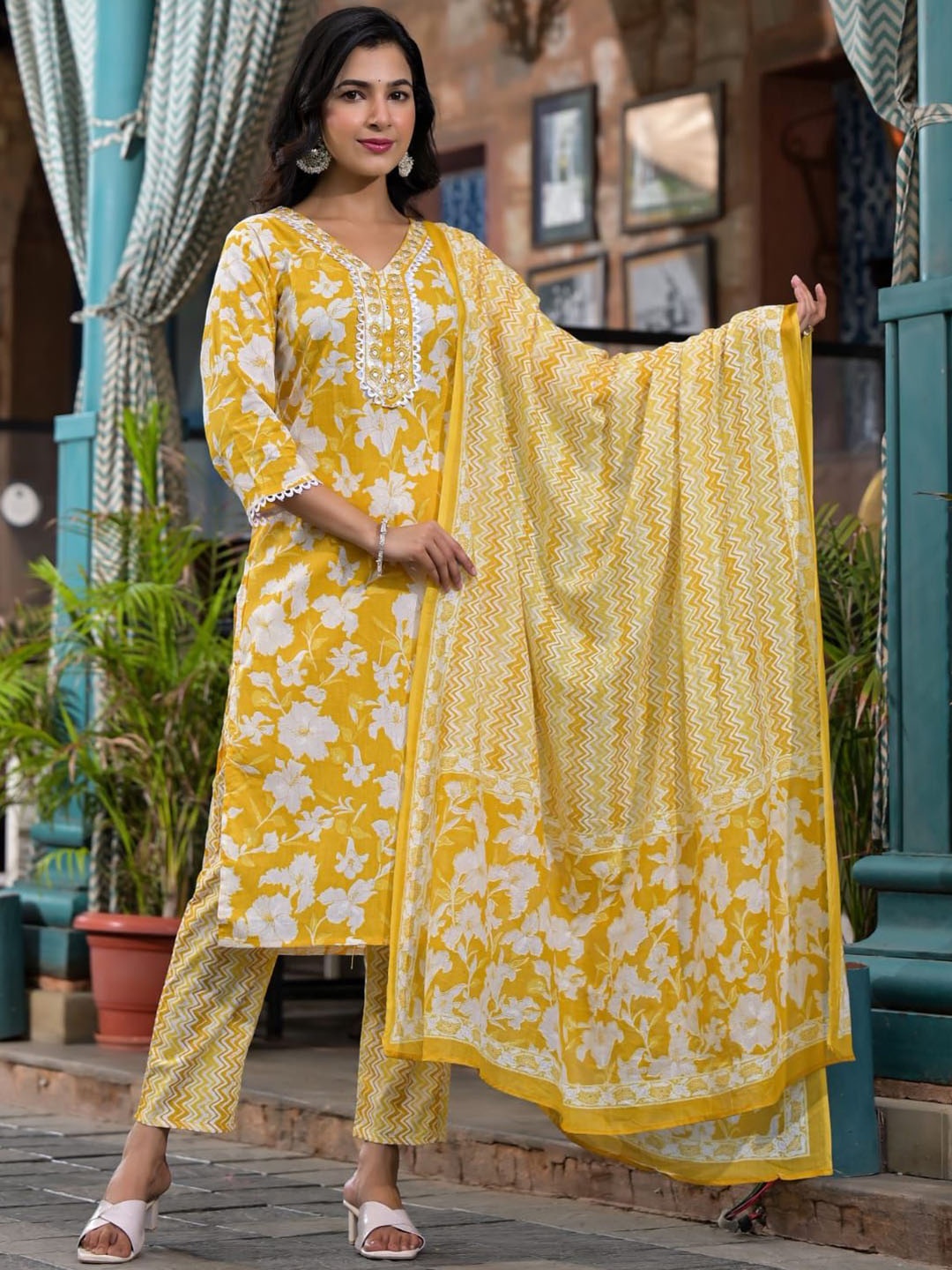 

KAJREE Women Floral Printed Regular Thread Work Pure Cotton Kurti with Trousers & With Dupatta, Yellow