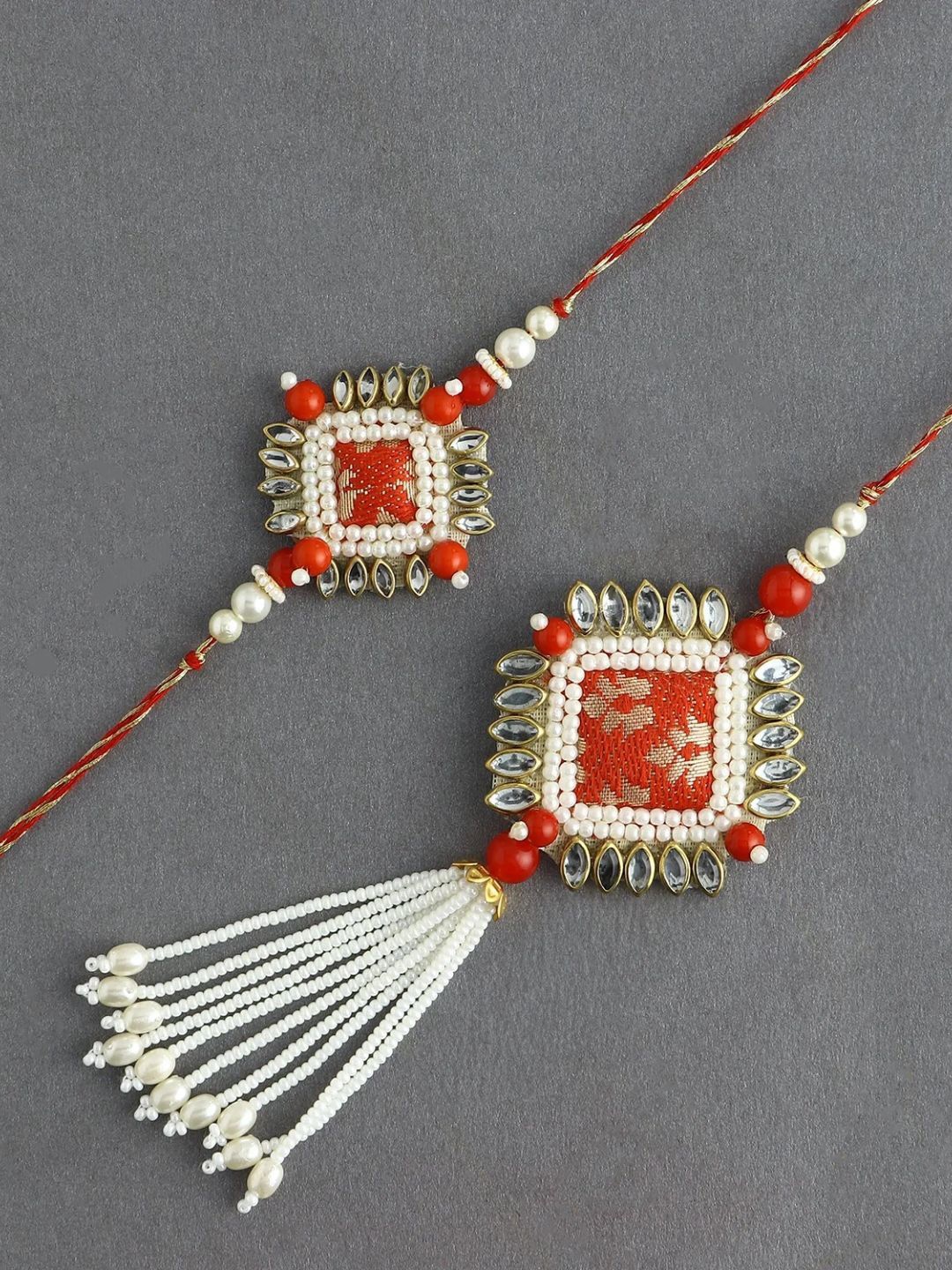 

fnp Bandhani Bhaiya Bhabhi Rakhi Set Lumba Rakhis, Gold