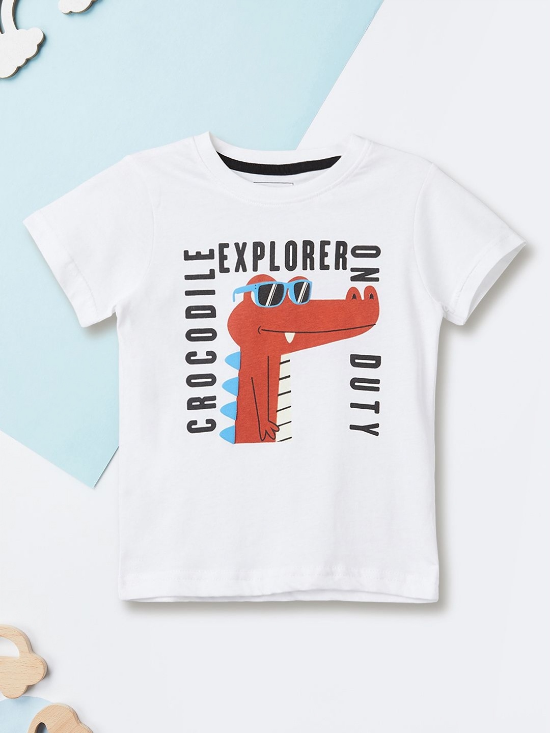 

max Boys Typography Printed Applique T-shirt, White