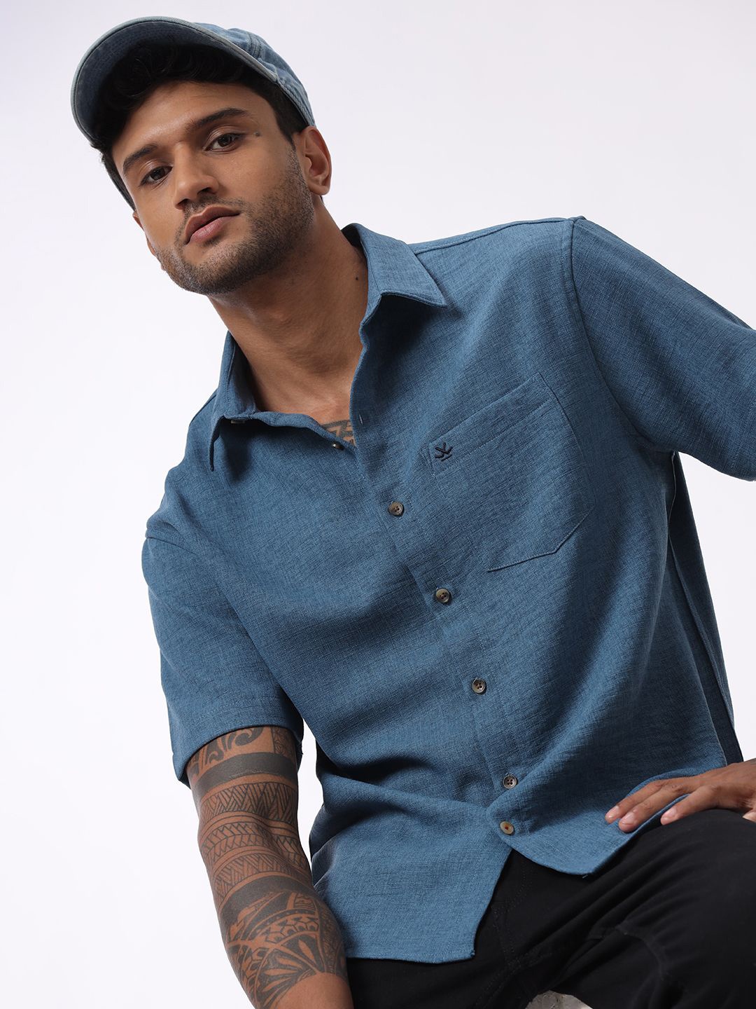 

WROGN Men Custom Spread Collar Solid Casual Shirt, Blue