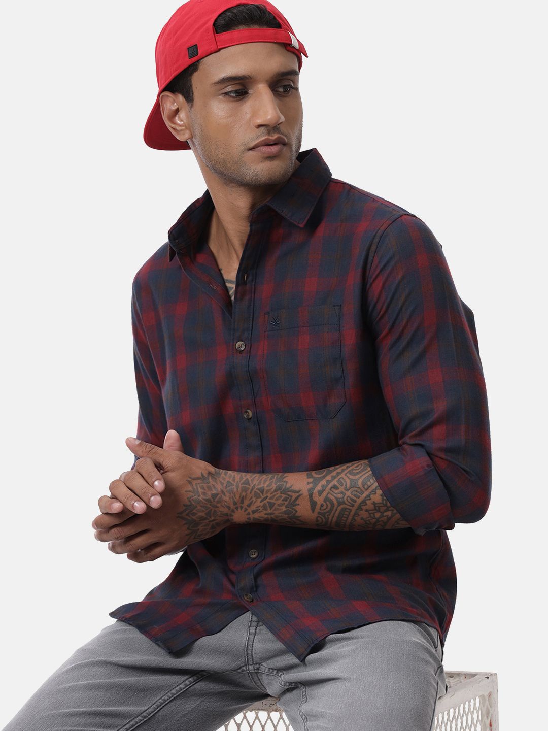 

WROGN Men Custom Spread Collar Tartan Checked Cotton Casual Shirt, Navy blue