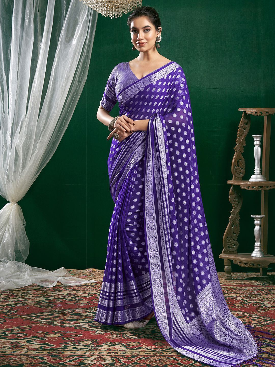 

Satrani Woven Design Zari Pure Georgette Banarasi Saree, Silver