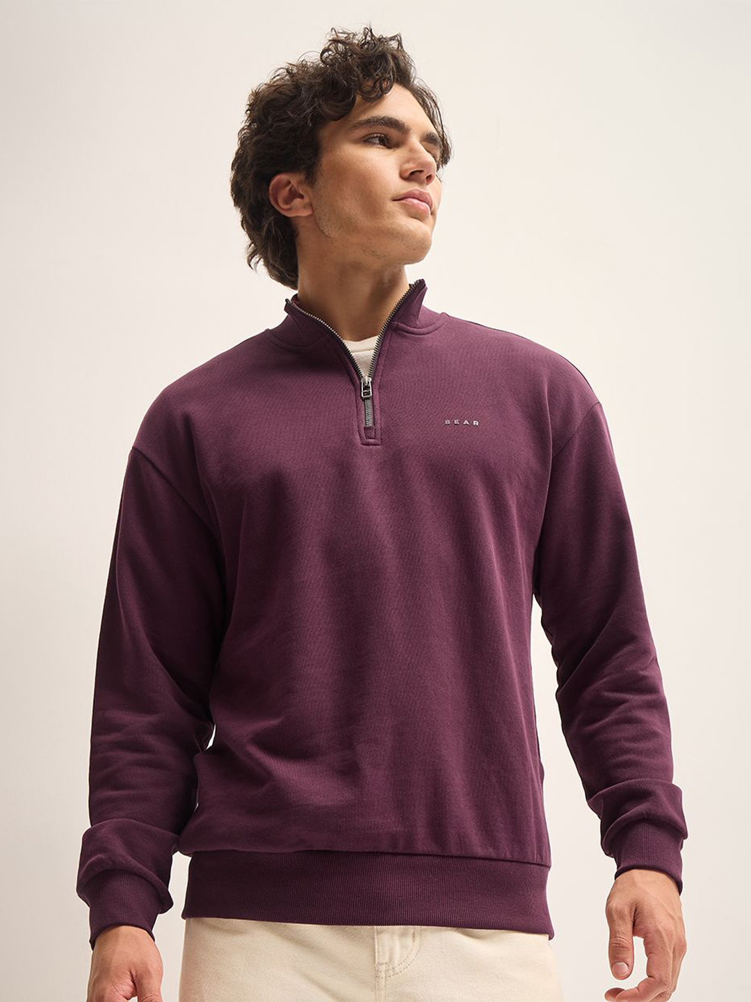 

THE BEAR HOUSE Men Solid Relax Fit High Neck Sweatshirt, Maroon