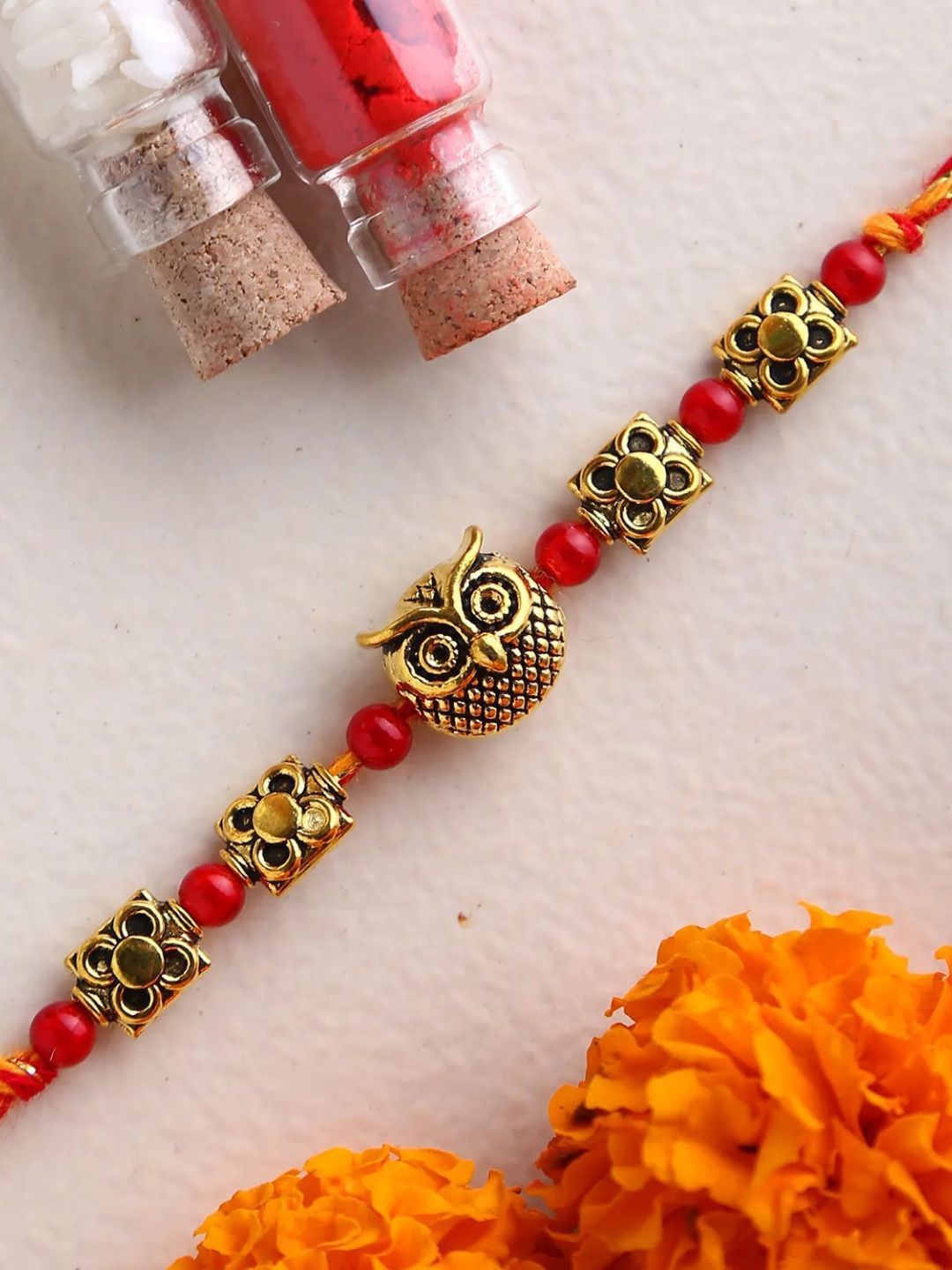

fnp Feng Shui Designer Rakhi Traditional Kundan, Brown