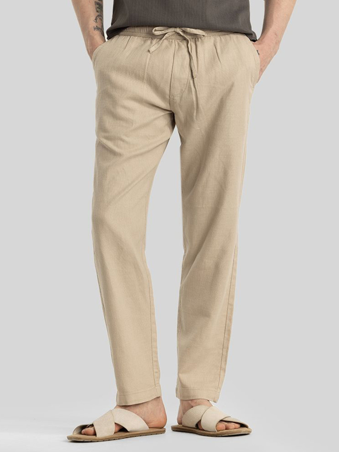 

Snitch Men Smart Slim Fit Trousers, Beige