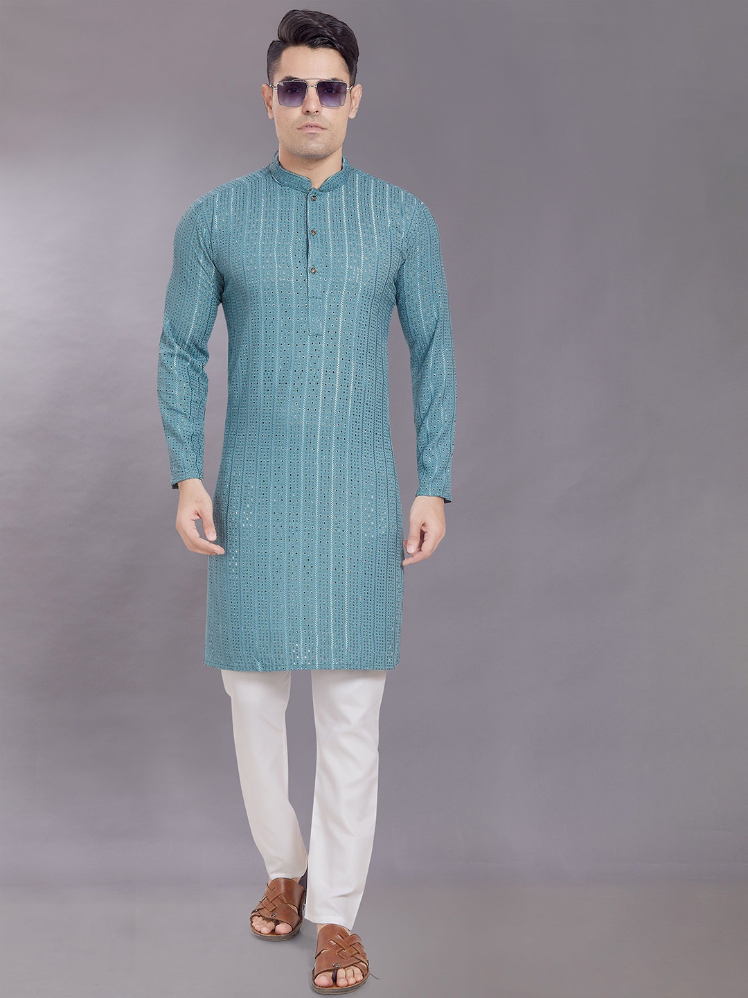 

DIVISIVE Men Thread Work Kurta, Blue