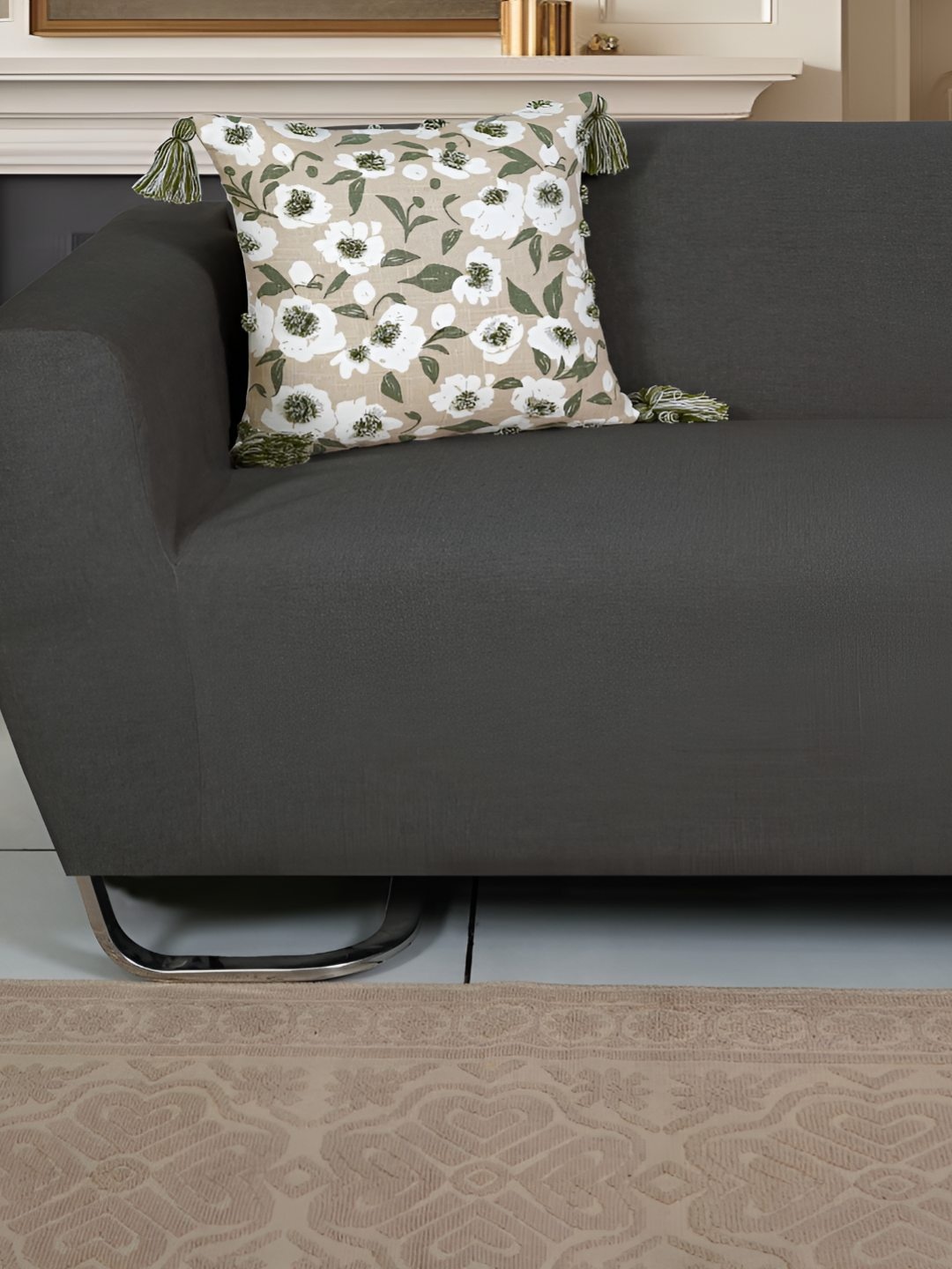 

Ode & Cleo Green & White Floral Printed Cotton Square Cushion Covers