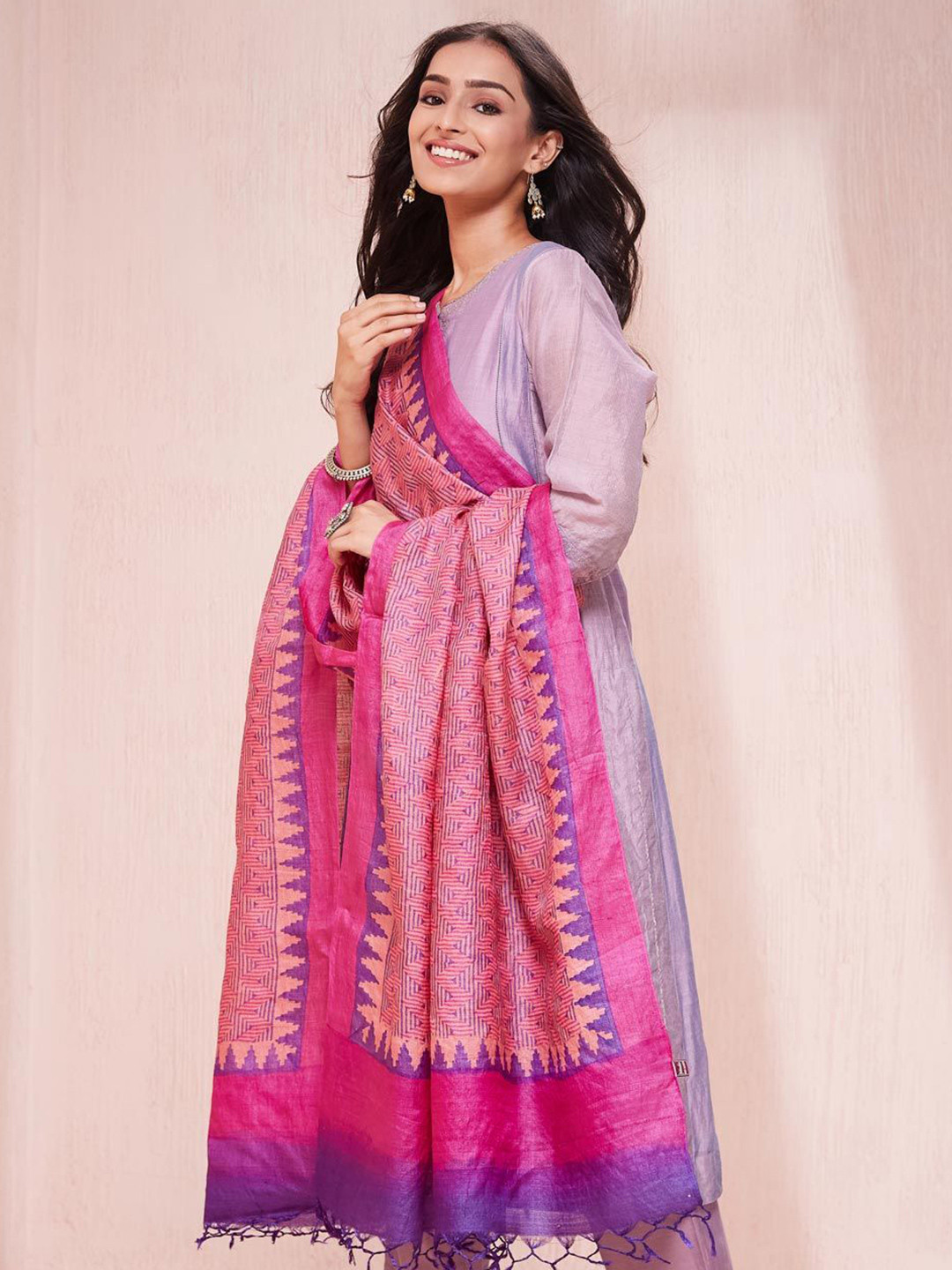 

Fabindia Geometric Printed Silk Dupatta, Pink