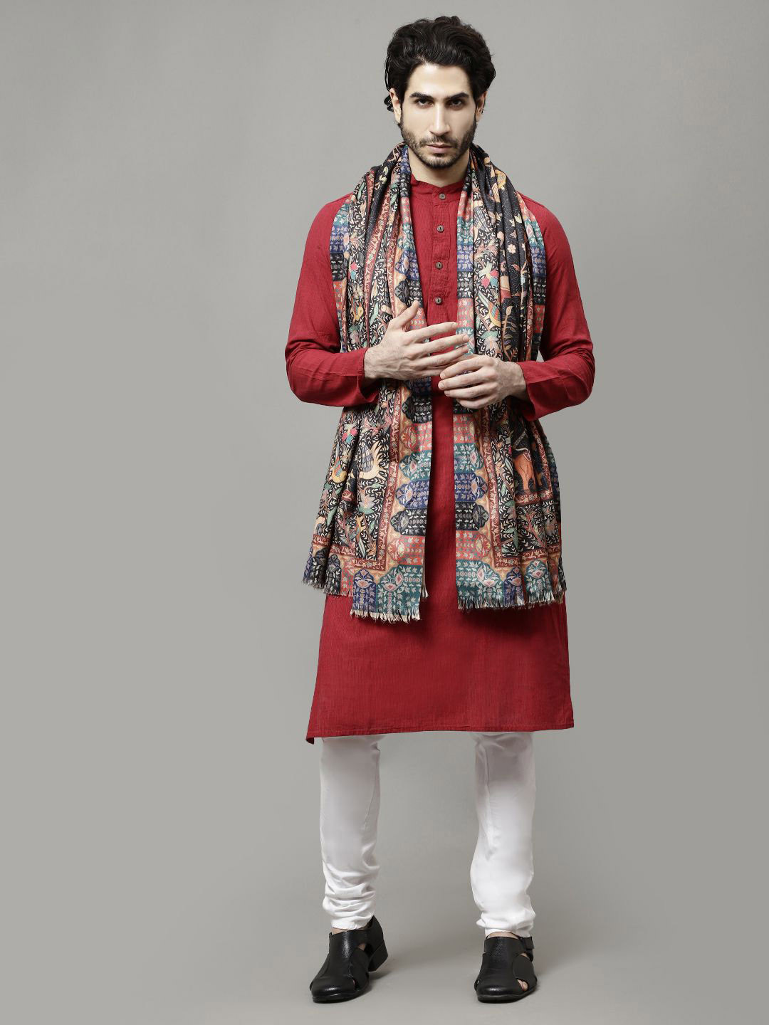 

WEAVERS VILLA Men Floral Printed Shawl, Black