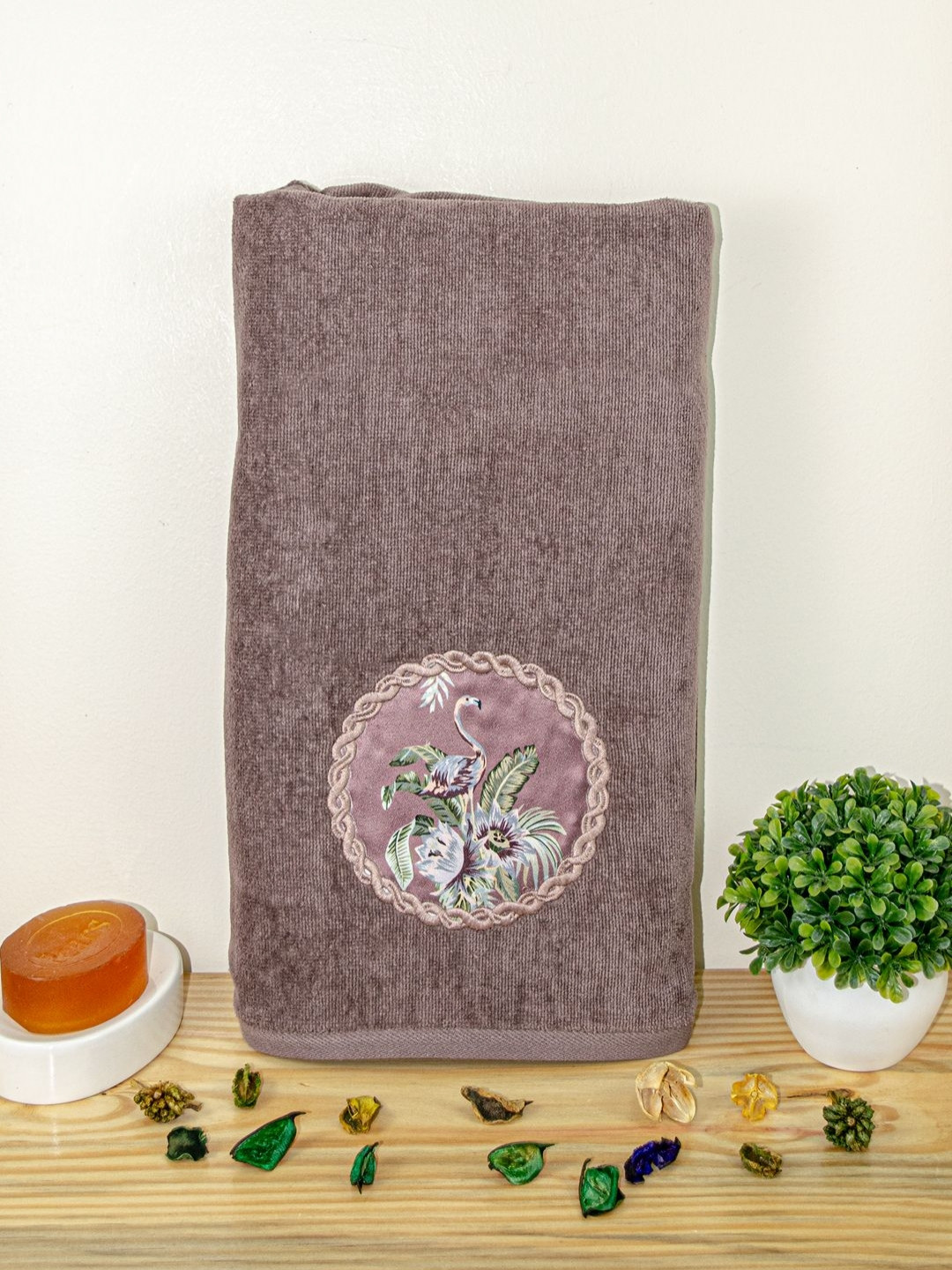 

RANGOLI Brown 1 Cotton 450 GSM Bath Towel