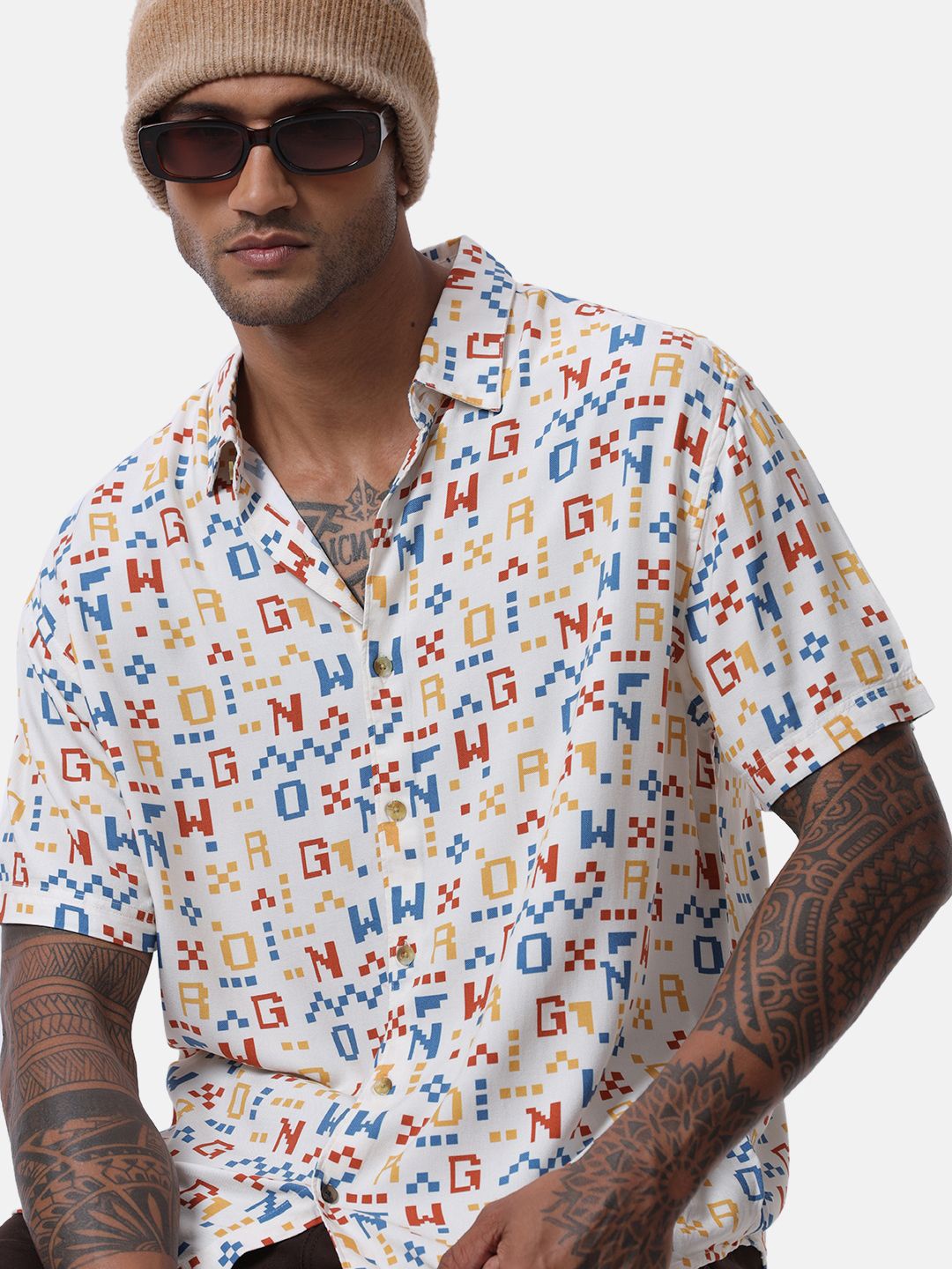 

WROGN Men Custom Spread Collar Abstract Printed Casual Shirt, Off white