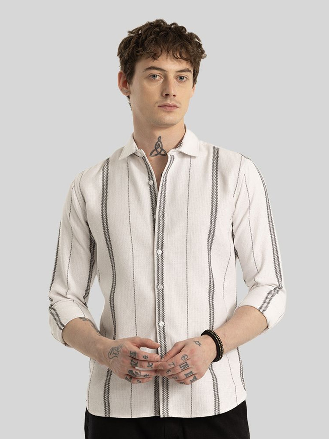 

Snitch Men Smart Slim Fit Opaque Striped Casual Shirt, Off white