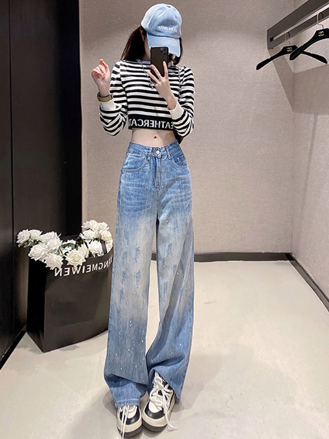 

StyleCast x Revolte Women Wide Leg Highly Distressed Heavy Fade Jeans, Blue