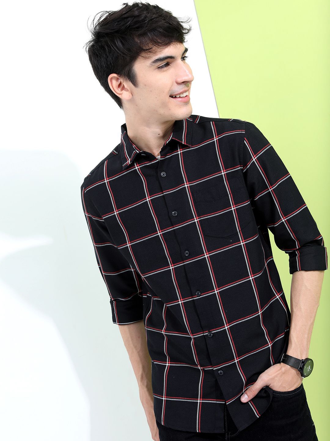 

HIGHLANDER Men Spread Collar Windowpane Checked Cotton Slim Fit Casual Shirt, Black