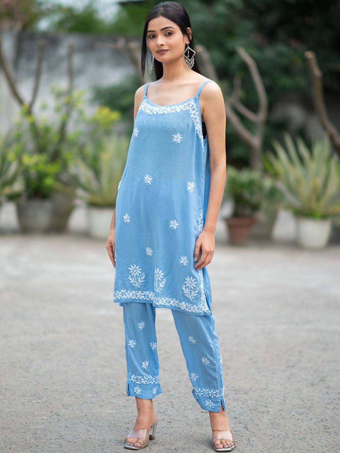 

Rangreza Ethnic Women Floral Embroidered Regular Chikankari Kurta with Trousers, Blue