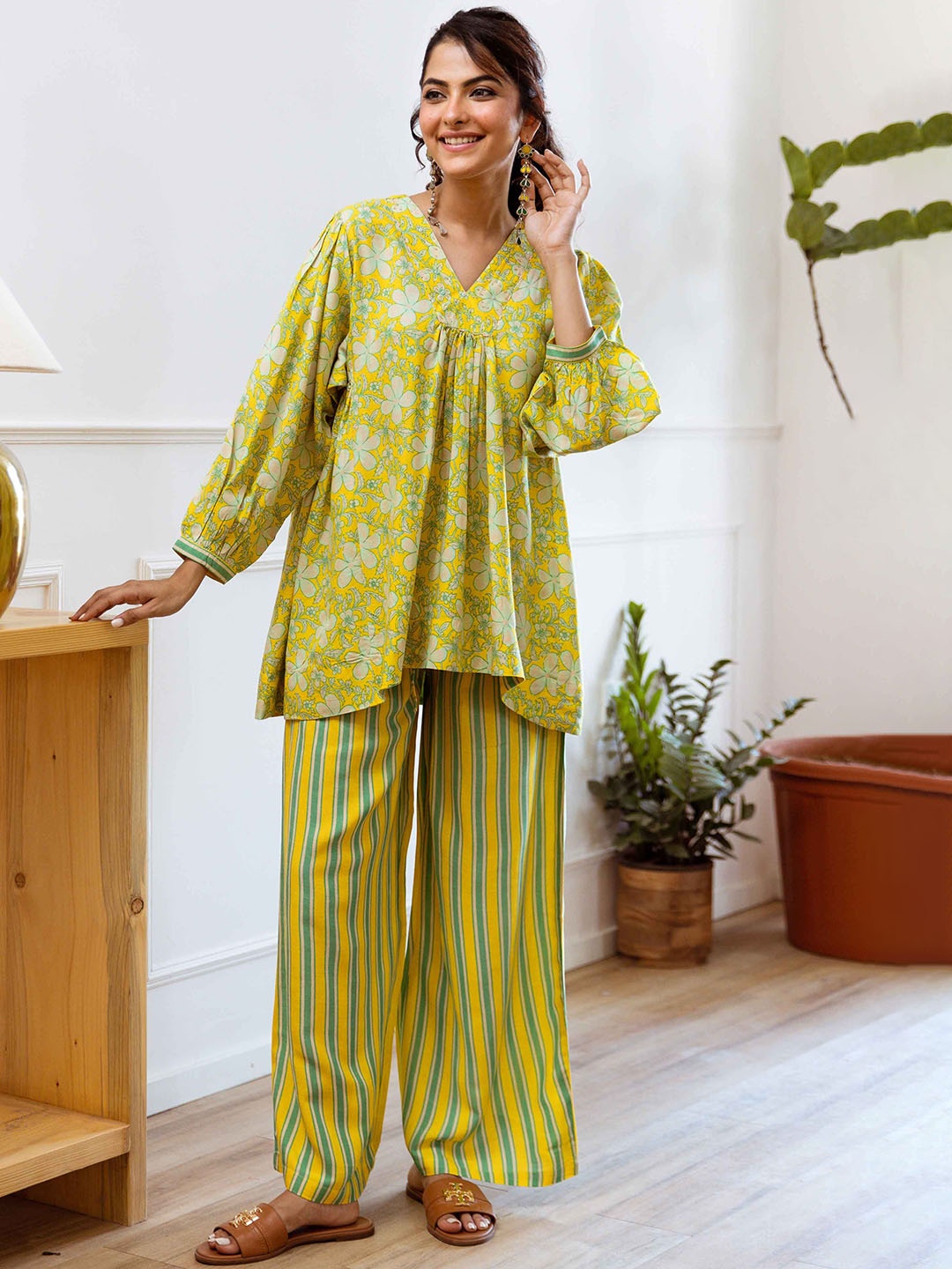 

Nehamta Floral Printed & Striped V-Neck Top With Palazzos Co-Ords, Yellow