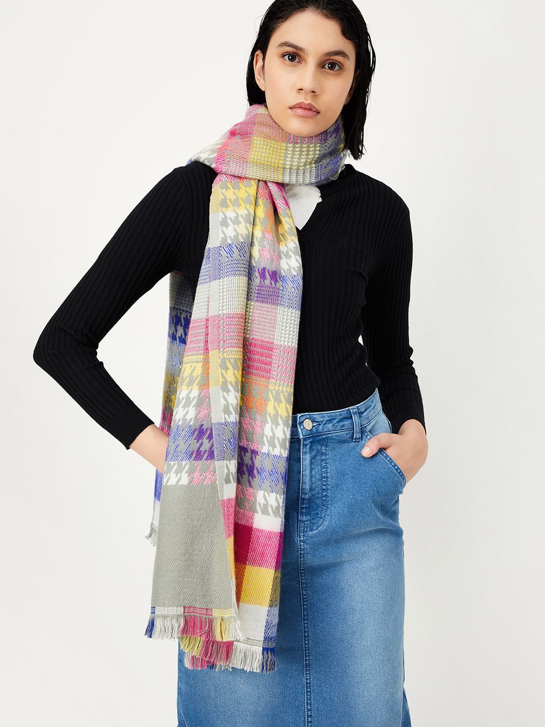 

max Women Patterned Acrylic Mufflers, Grey