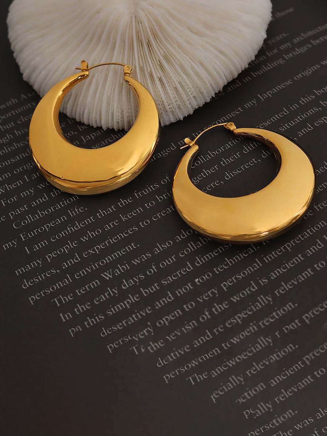 

Krelin Circular Hoop Earrings, Gold