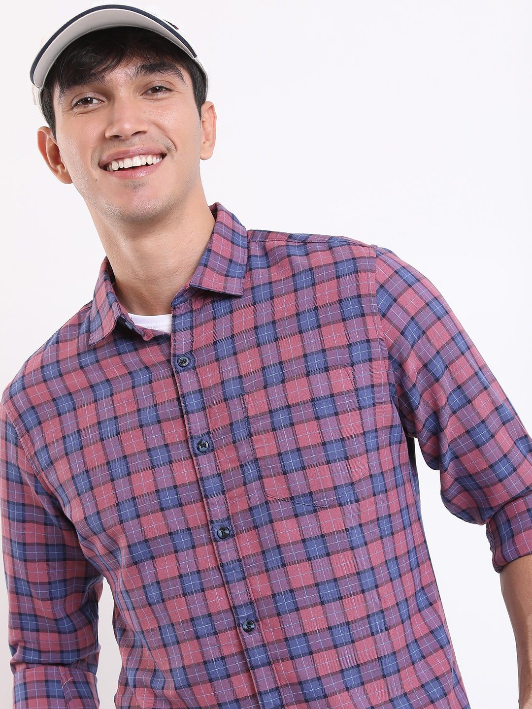 

HIGHLANDER Men Spread Collar Micro Checked Cotton Slim Fit Casual Shirt, Pink