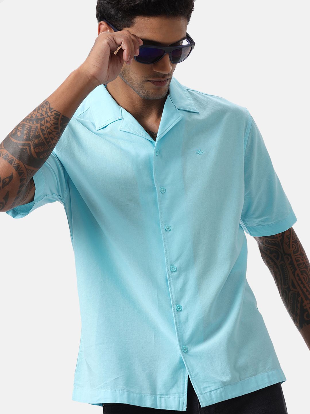 

WROGN Men Custom Cuban Collar Solid Cotton Casual Shirt, Blue