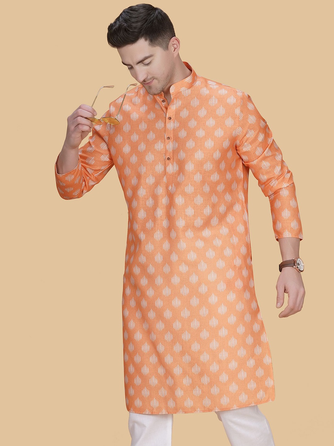 

LA'SCOOT Men Printed Regular Pure Cotton Kurta with Pyjamas, Orange