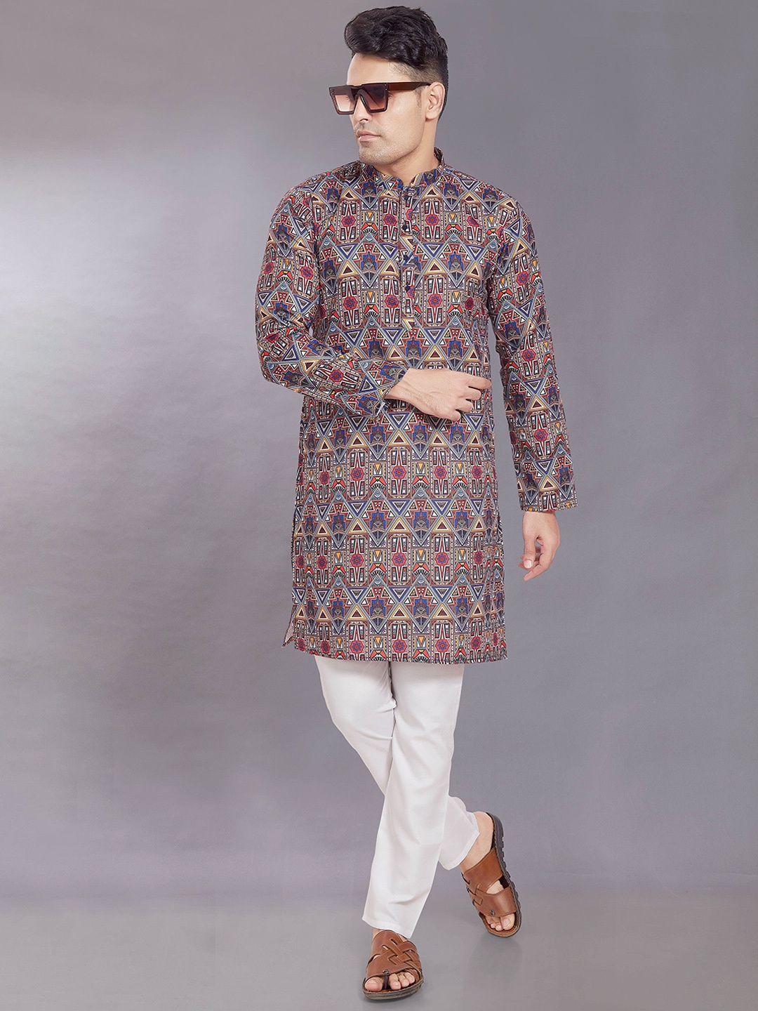 

DIVISIVE Men Paisley Printed Mirror Work Kurta, Multi