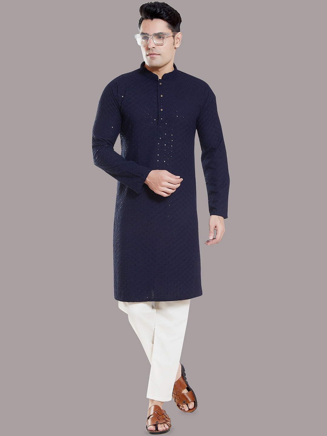 

DIVISIVE Men Embellished Thread Work Kurta, Navy blue