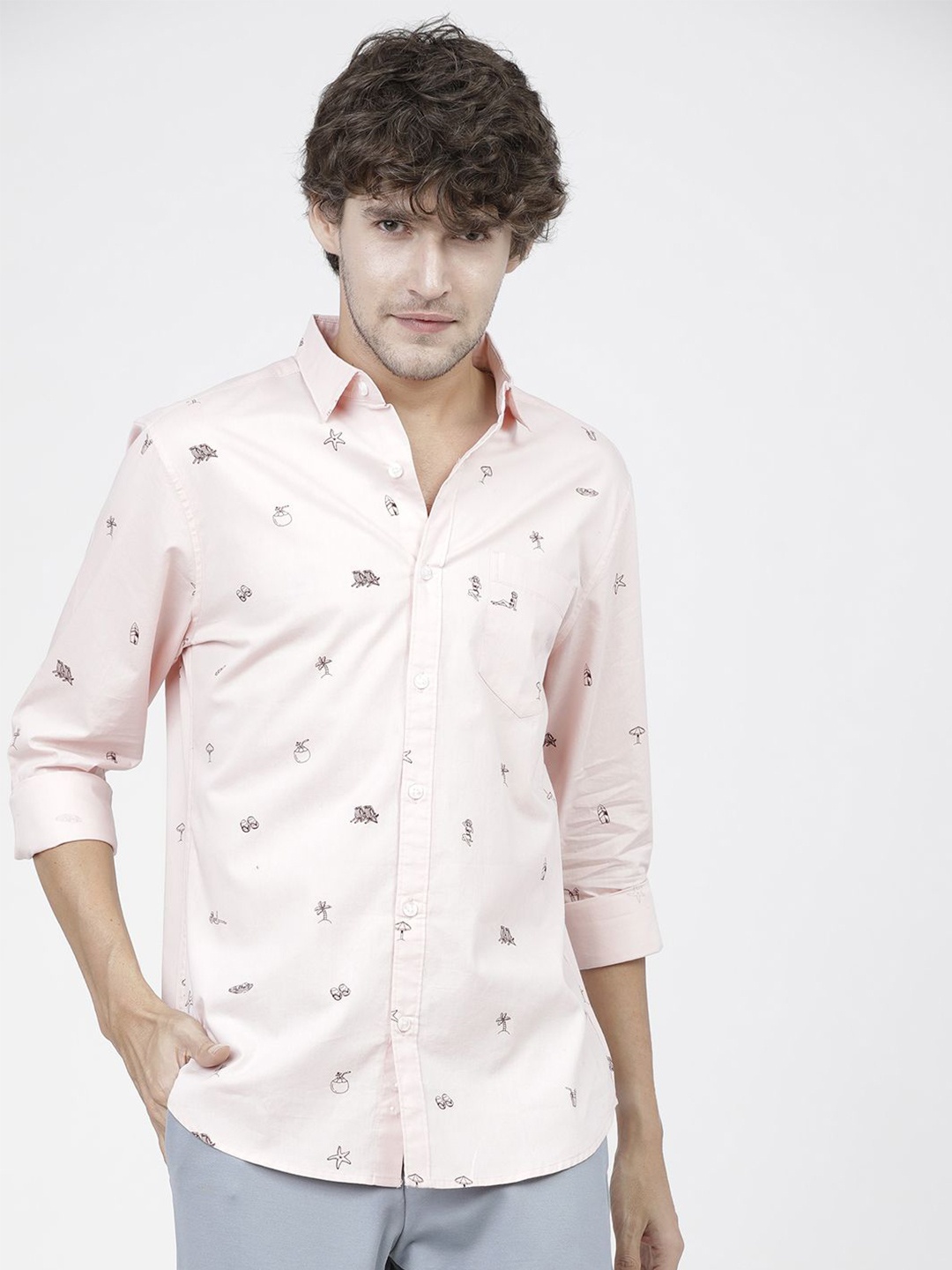 

HIGHLANDER Men Spread Collar Conversational Printed Cotton Slim Fit Casual Shirt, Pink