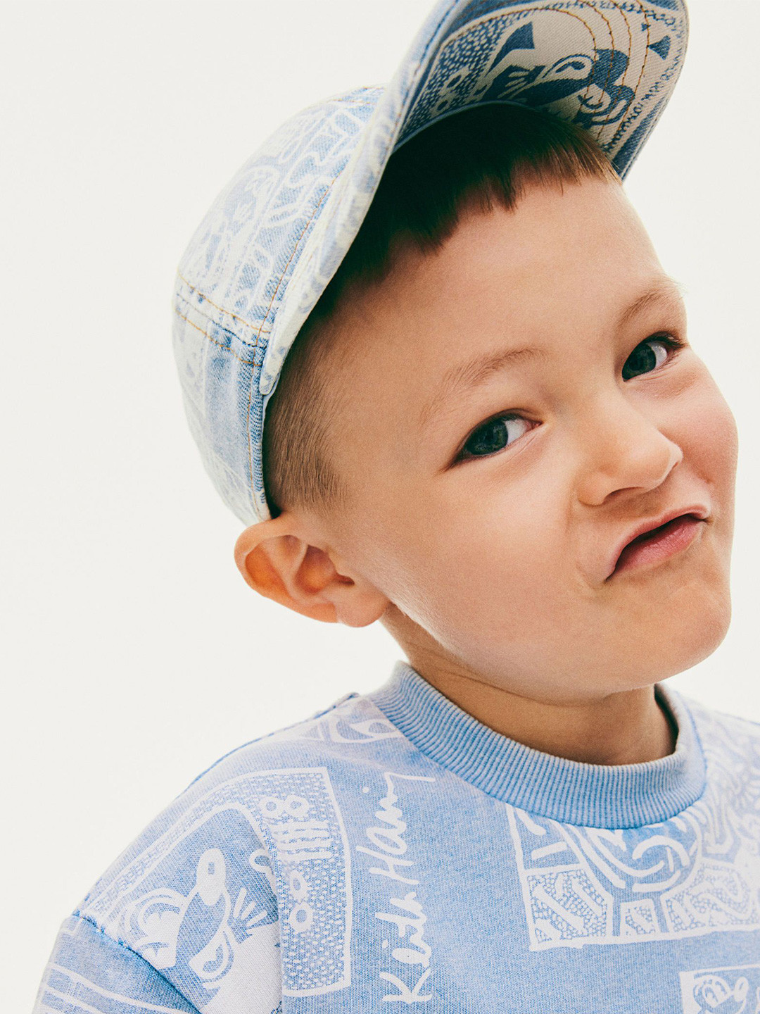 

H&M Boys Printed Denim Cap, Blue