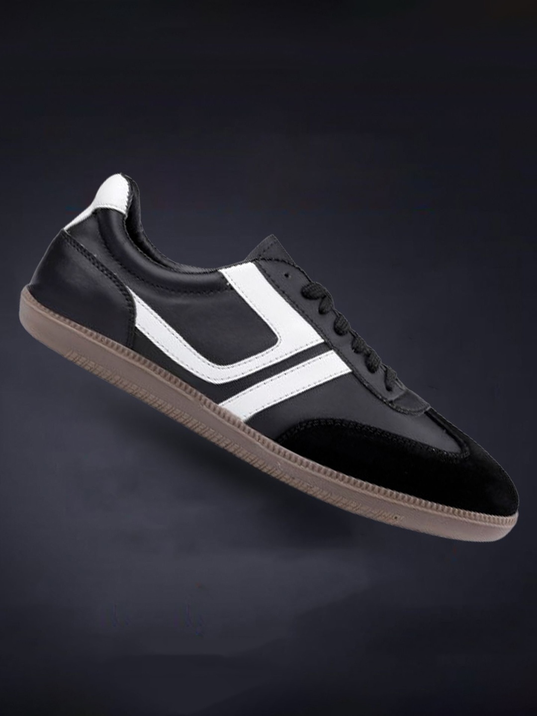 

Bxxy Men Colourblocked Lace-up Sneakers, Black