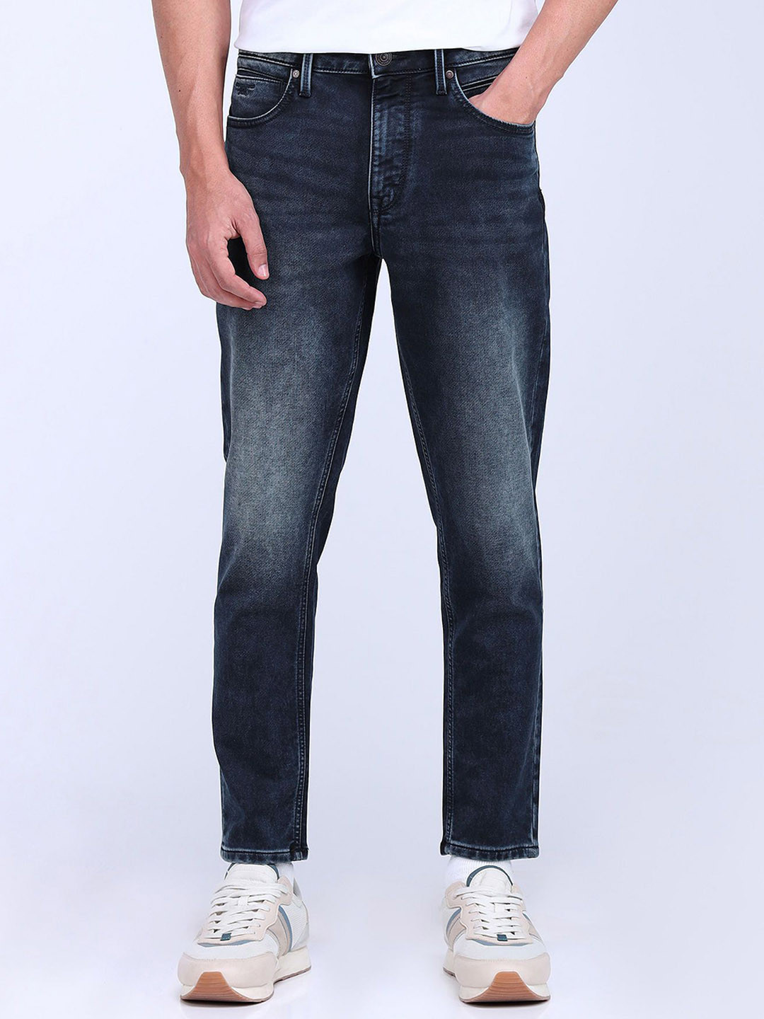 

Flying Machine Men Tapered Fit Heavy Fade Stretchable Jeans, Blue