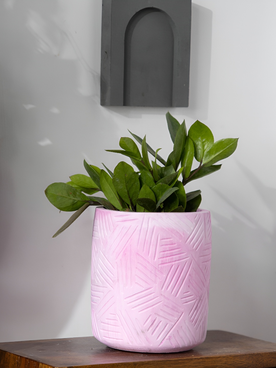 

Greyt MegaOblik Pink Candy Marble Textured Cement Planters
