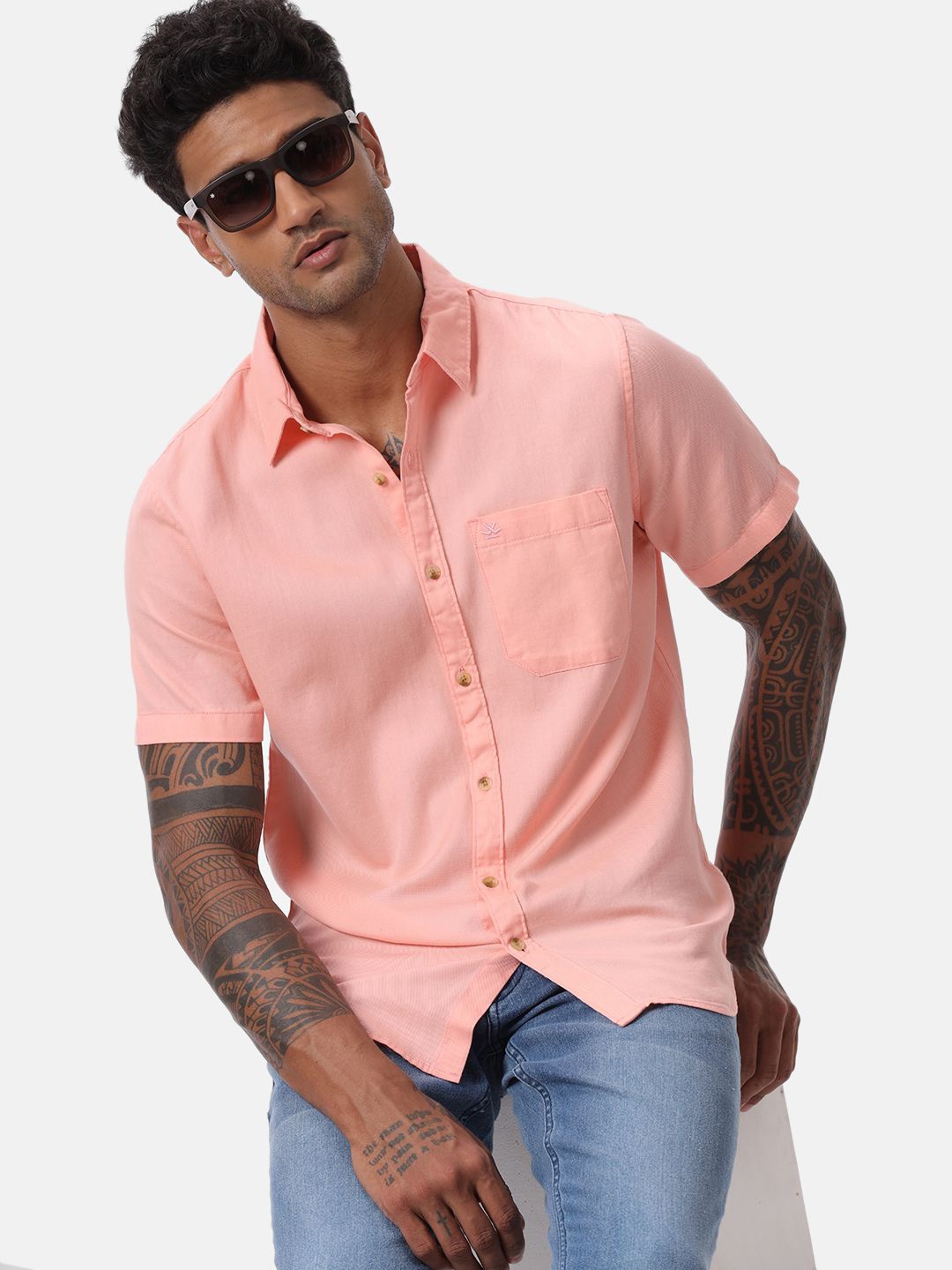 

WROGN Men Custom Spread Collar Solid Cotton Casual Shirt, Pink