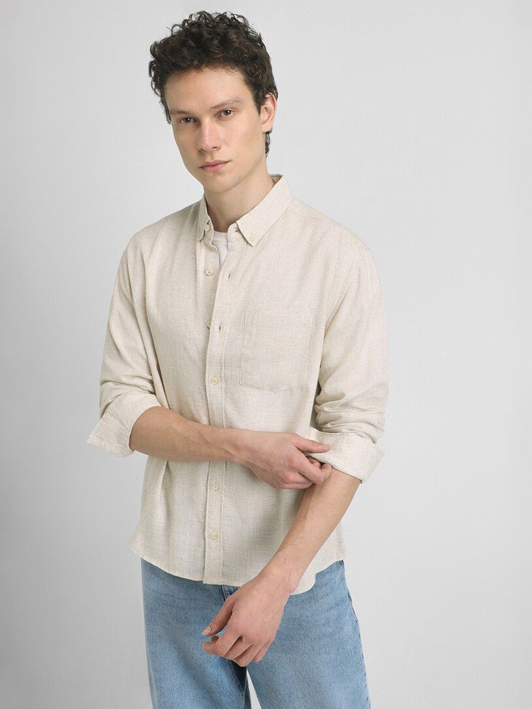 

FOREVER 21 Men Button-Down Collar Solid Casual Shirt, Cream