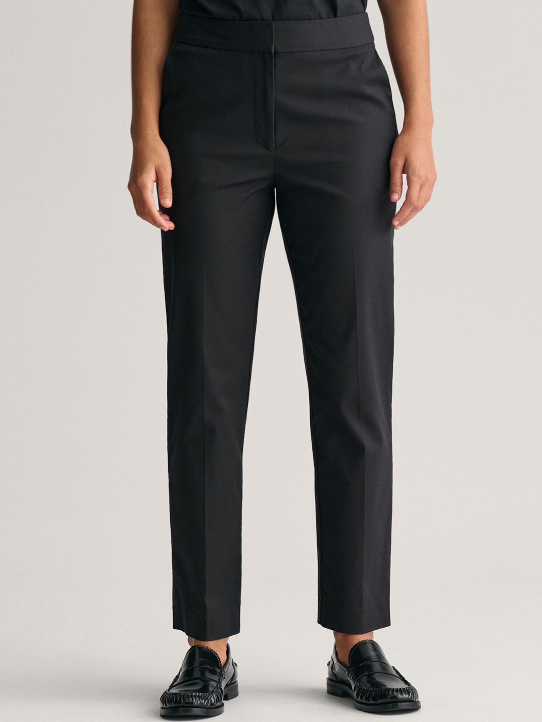 

GANT Women Slim Fit Trousers, Black