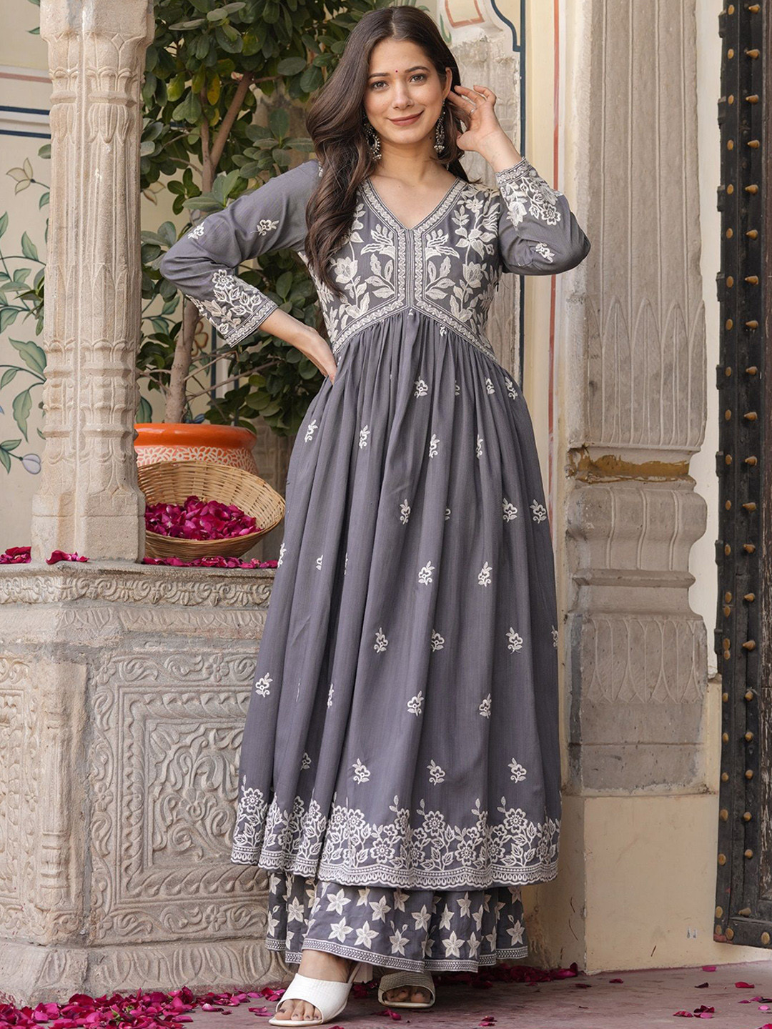 

Sitaram Designer Women Floral Embroidered Panelled Pure Cotton Kurta with Sharara, Grey
