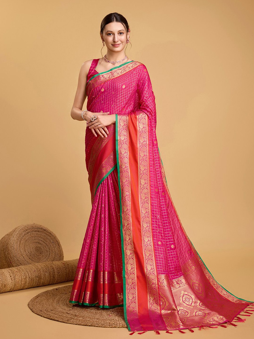 

Mitera Woven Design Zari Pure Silk Paithani Saree, Pink