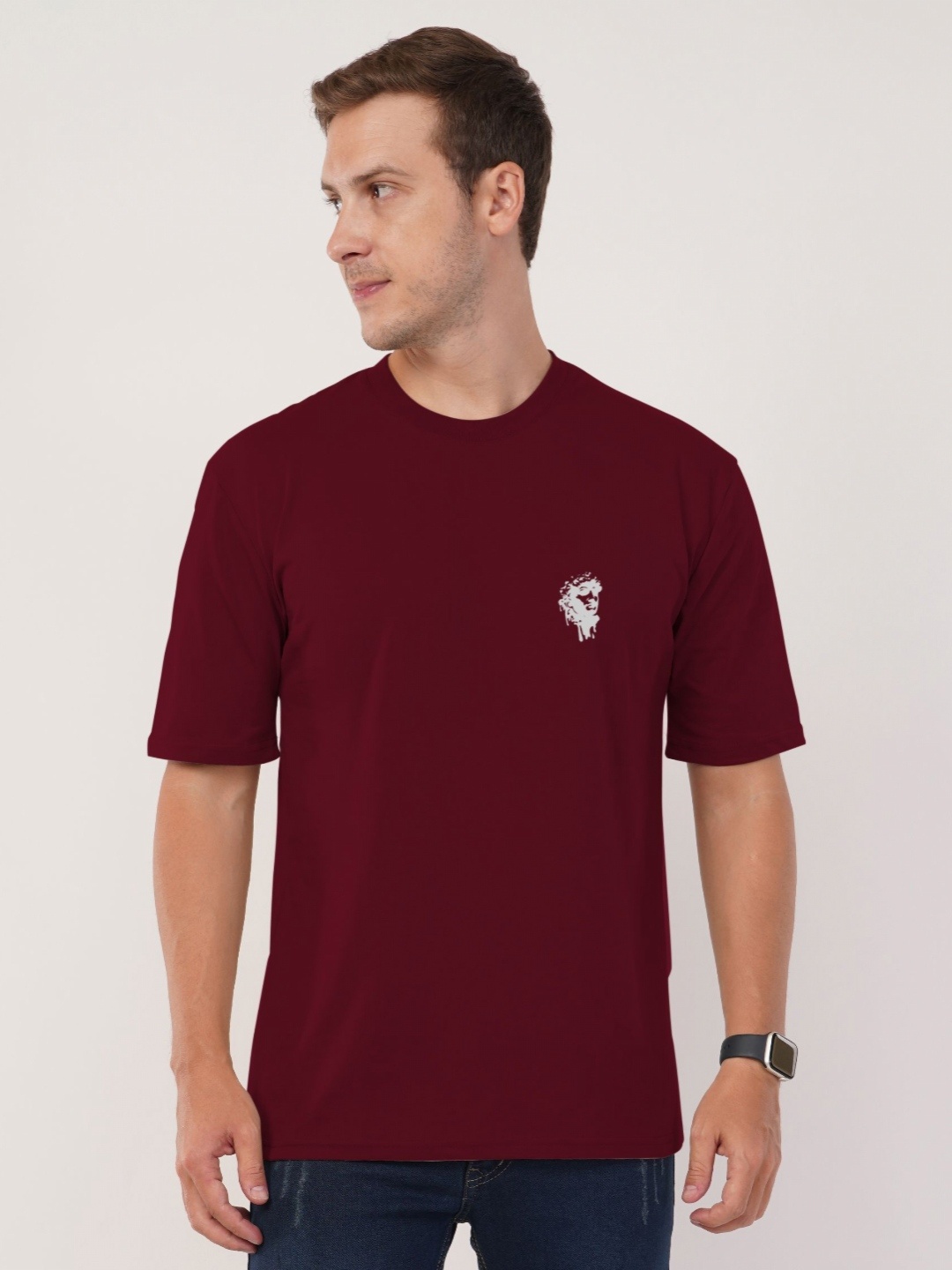 

AUSK Men Typography Printed Applique T-shirt, Maroon