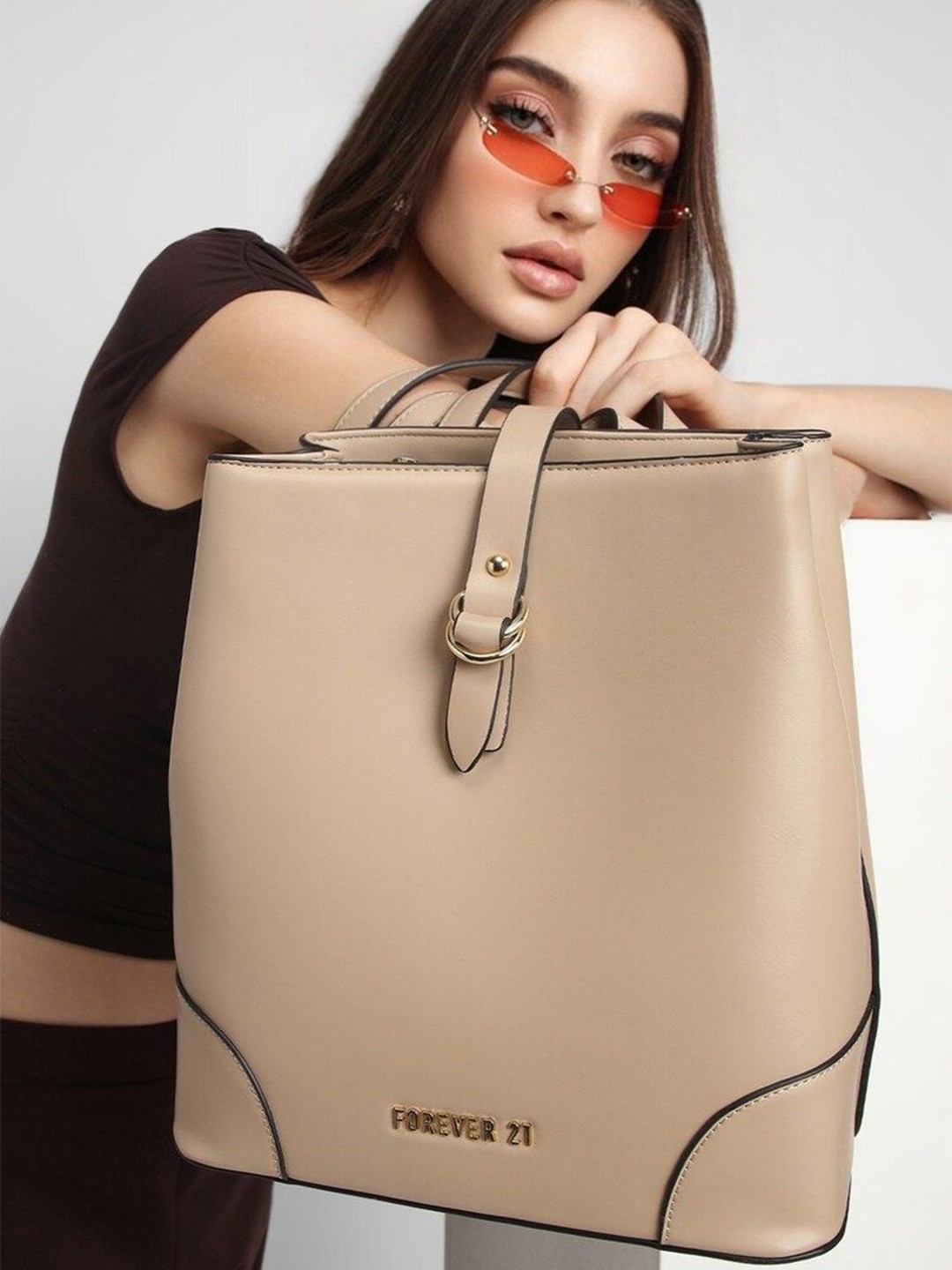 

FOREVER 21 Handheld Bag, Beige