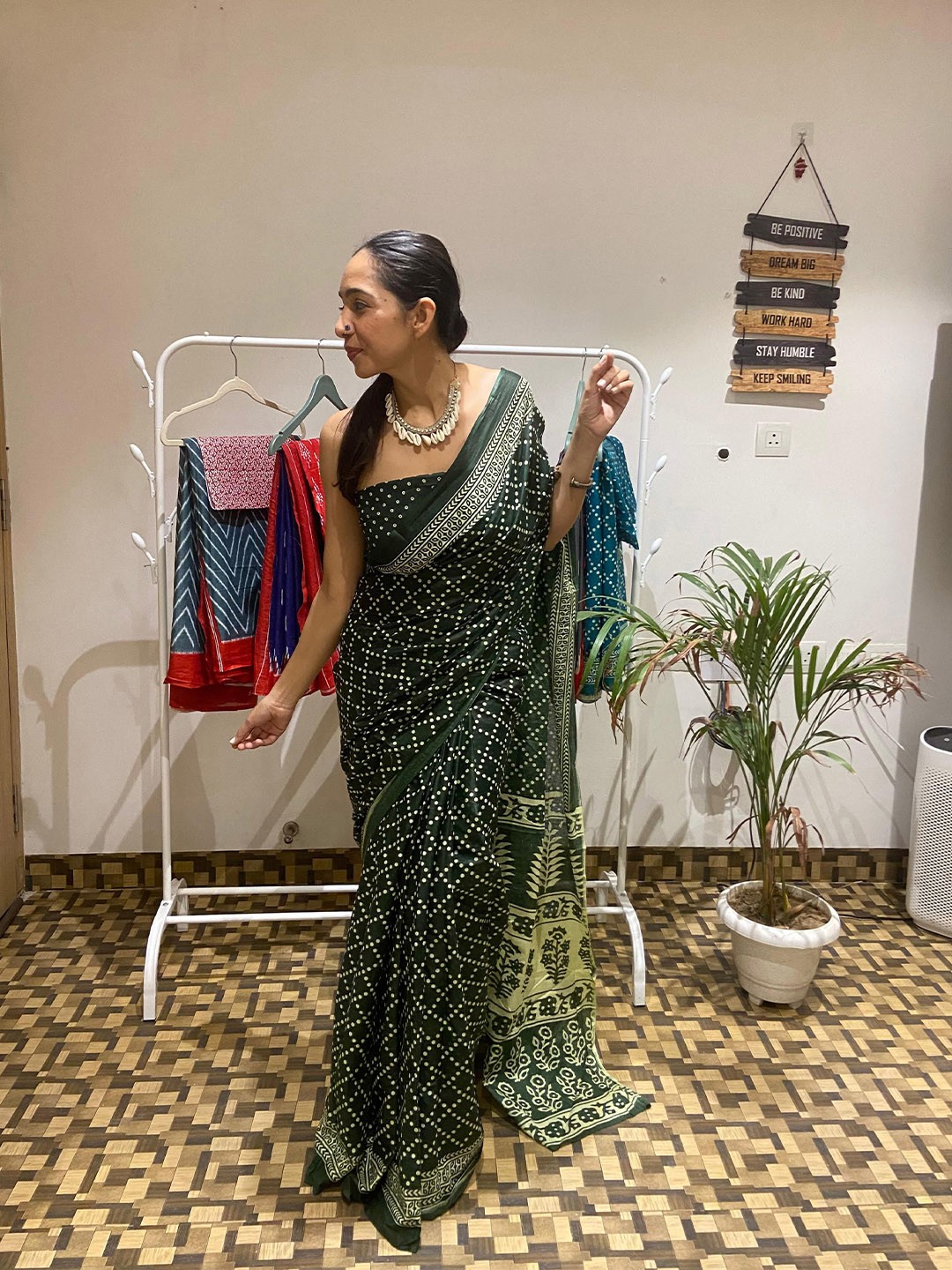 

Anouk Floral Pure Cotton Bagru Saree, Green