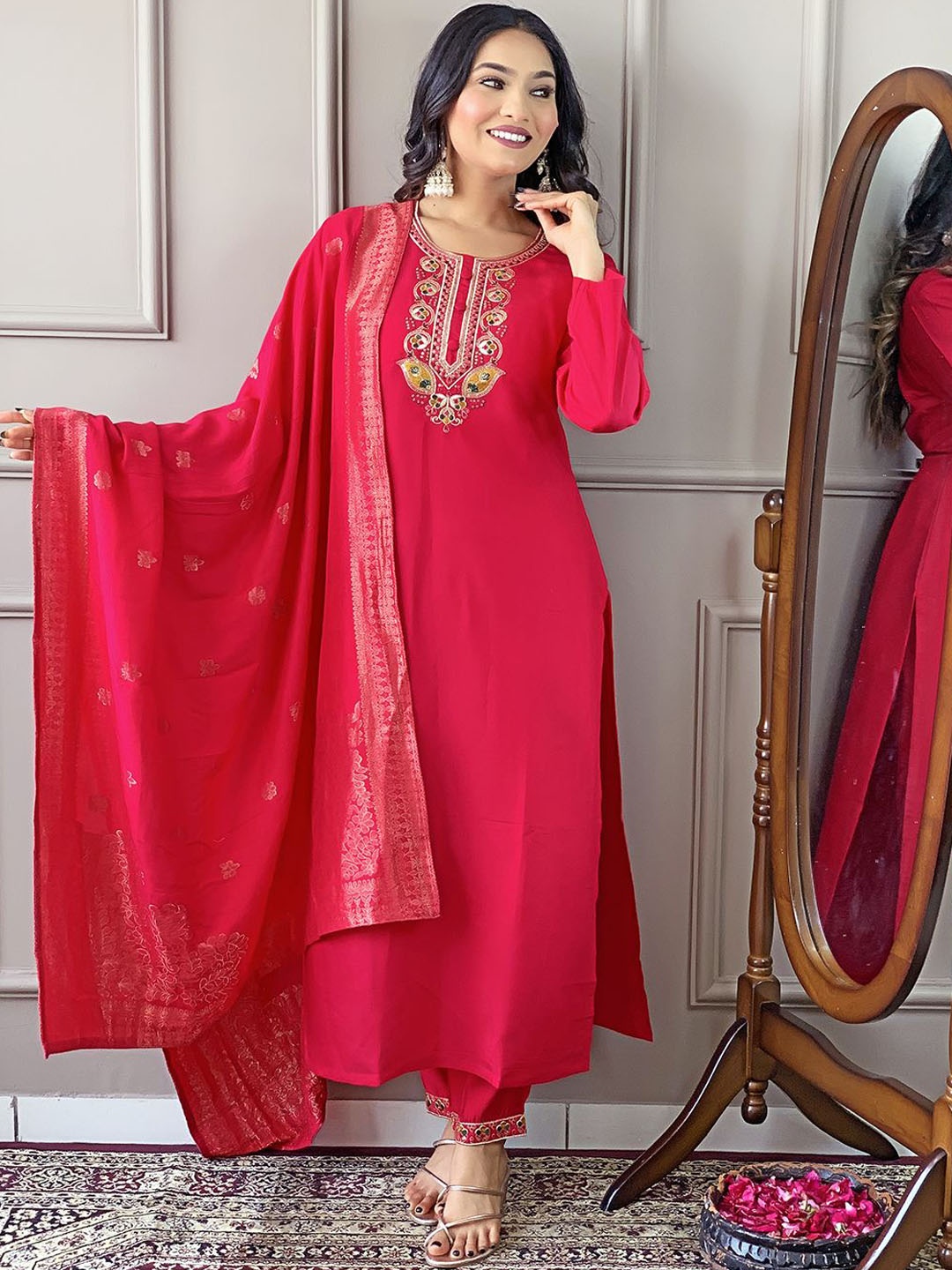 

JAPNAAM Women Ethnic Motifs Embroidered Regular Thread Work Chanderi Silk Kurta with Trousers & With Dupatta, Red