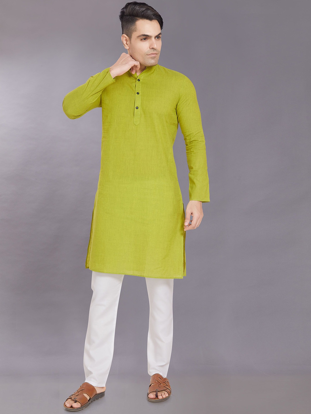 

DIVISIVE Men Thread Work Kurta, Green