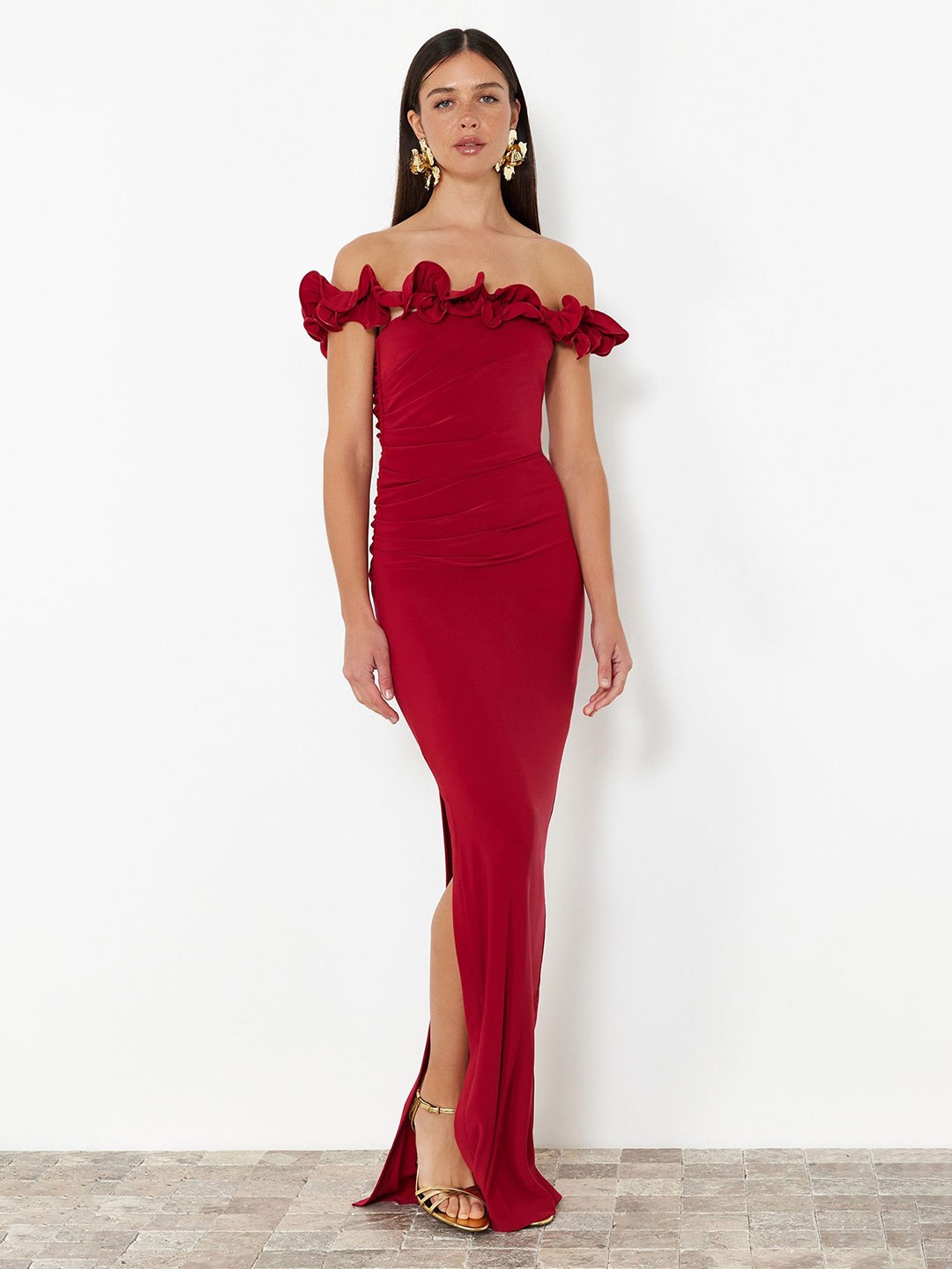 

Trendyol Solid Off-Shoulder Flutter Sleeve Maxi Dress, Na