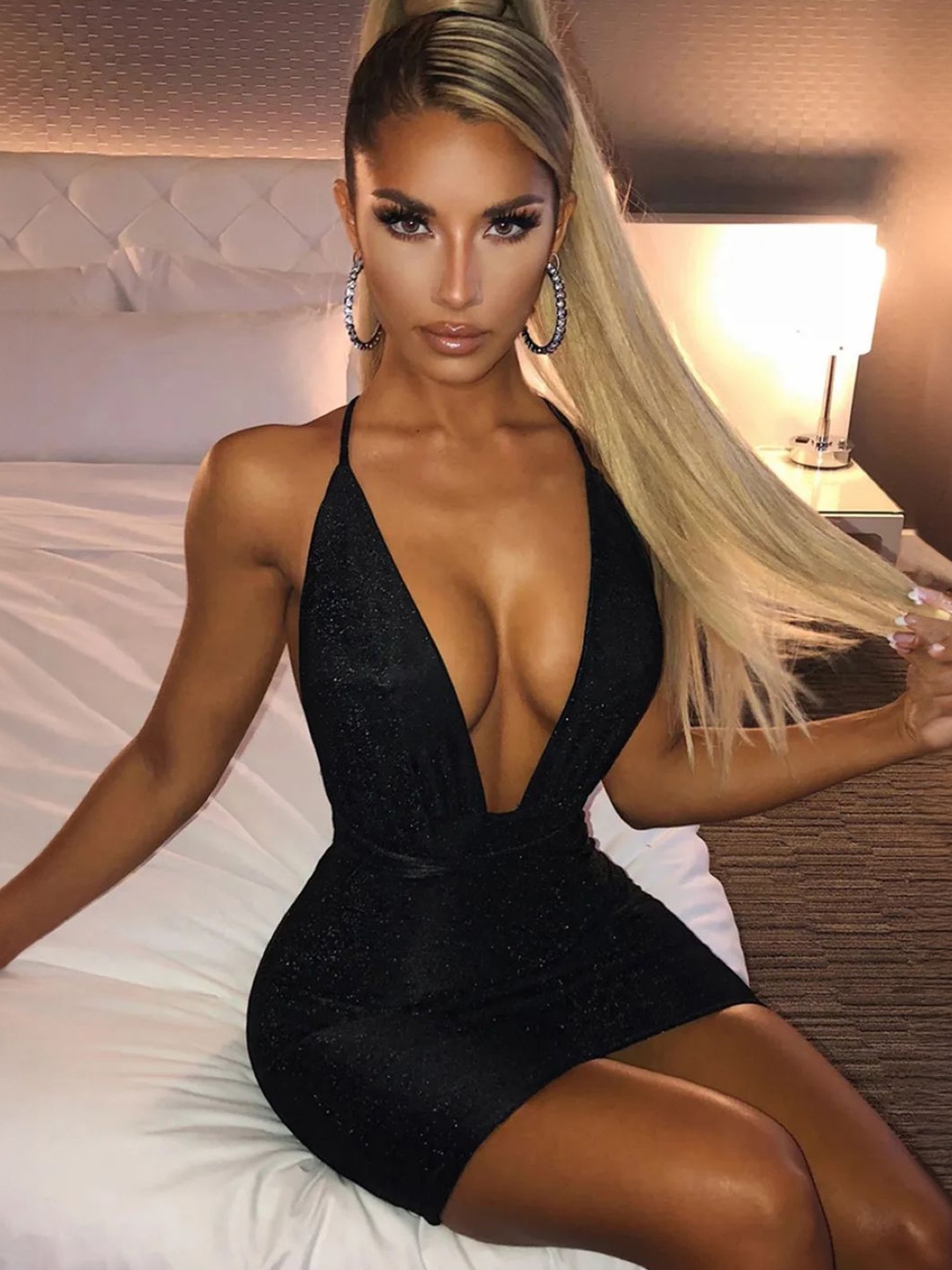 

Stylecast X KPOP Plunge Neck Bodycon Mini Dress, Black